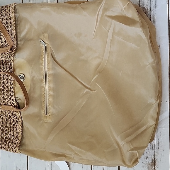 Time and Tru Tan Woven Tote with "Vacay" in Purple - Picture 10 of 12